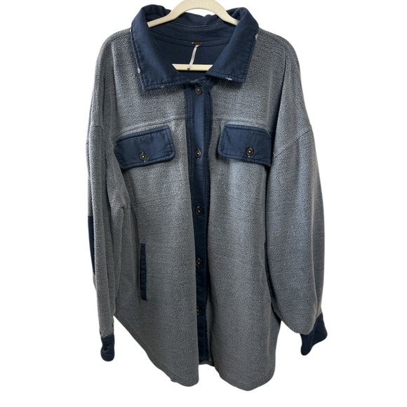 Free People Ruby Shacket Shirt Fleece Jacket Navy/Oceana Blue Size Large EUC - Picture 3 of 6